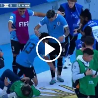 TREMENDO: Matturro se llevó puesto a un fotógrafo tras el 1 a 0