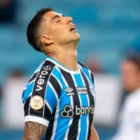 Luis Suárez, en el medio de un escándalo dirigencial en Gremio