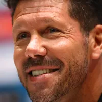 Sonríe Simeone, el Atlético de Madrid hizo oficial su primer refuerzo, firma por cuatro temporadas