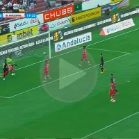 Arquero de El Nacional evita un golazo de Paolo Guerrero