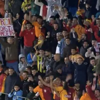 Hinchas de Galatasaray y Fenerbahce, ¿alentando juntos?
