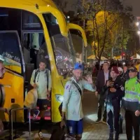 Hinchas Peruanos ovacionan llegada de Brasil y Neymar Jr.