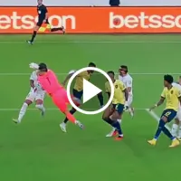 Luis Suárez reclamó contra el VAR por penal no cobrado a Uruguay (VIDEO)