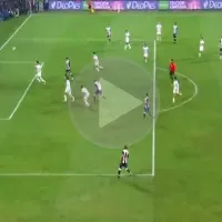 La espectacular atajada de Carlos Cáceda ante el ataque de Alianza Lima