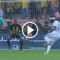 Kessié la agarró como venía y rompió el arco en el Derby para el Al-Ahli