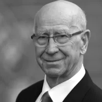 Falleció Bobby Charlton, leyenda del fútbol inglés y el Manchester United
