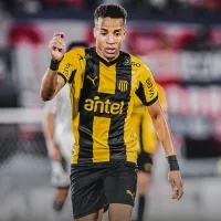 Asistencia de crack de Byron Castillo con Peñarol
