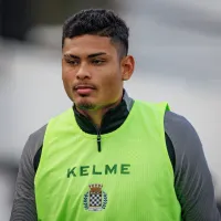 Alianza Lima ficha a delantero desde Europa y empieza a temblar Hernán Barcos con Cecilio Waterman