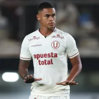 Christopher Olivares no jugó casi nada en Universitario y su ex técnico lo seduce para salir