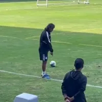 VIDEO  Leonel Álvarez le enseña a los jugadores de Emelec a controlar un balón