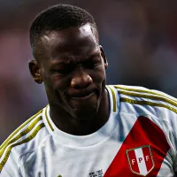 Luis Advíncula le daría terrible noticia a la Selección Peruana