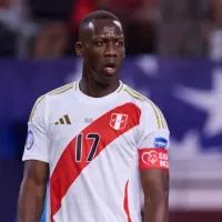 Luis Advíncula llegó a Perú y fue directo para la clínica: ¿Por qué fue ingresado?