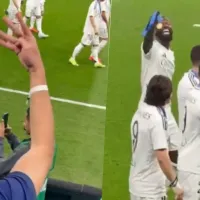 El picante cruce de Antonio Rudiger con un hincha del Barcelona en el festejo de la Copa Intercontinental