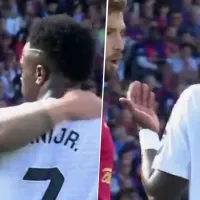 Fuerte cruce de Vinícius con los jugadores del Barcelona que no se vio en TV