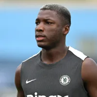 El viral vehículo en el que vieron a Moisés Caicedo tras ganar el Mundial de Clubes