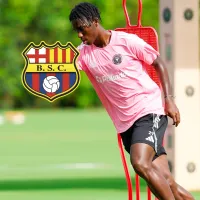 En medio de todos los rumores de su futuro, Allen Obando aparece en este equipo