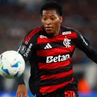 Se va de fiestas, se hace expulsar, y ahora Flamengo tomó una radical decisión con Gonzalo Plata
