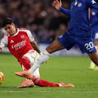 VIDEO | Piero Hincapié se cruzó con Pedro Neto y así reaccionó el portugués