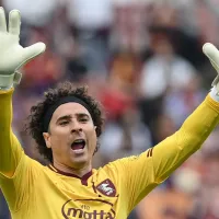 Guillermo Ochoa recibe un gran premio en Salernitana