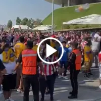 ¡Insólito! El conato de bronca entre aficionados de Chivas y Tigres previo a la Final de la Liga MX 2023