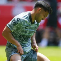 ¿Qué le pasó al ‘Mudo’ Aguirre?, el futbolista abandonó el campo de juego con oxígeno