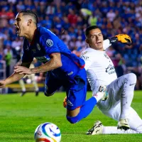 ¿Por qué Luis Malagón no recibió tarjeta en Cruz Azul vs. América? Revelan los audios del VAR