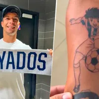 Aficionado de Rayados sorprende a Óliver Torres con tatuaje en su honor
