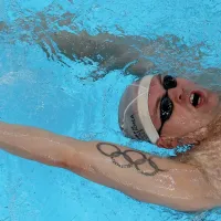 ¿Cuál es la edad máxima y mínima para competir en Natación durante los Juegos Olímpicos?