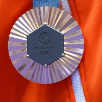 Critican la calidad de las medallas de París 2024