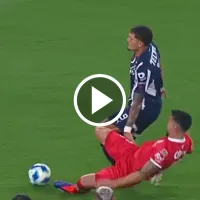 ¿Penalti? El polémico fallo que le dio el empate a Rayados en el encuentro frente a Toluca por la Liga MX