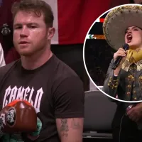 La reacción de Canelo Álvarez al error de Camila Fernández durante el himno de México