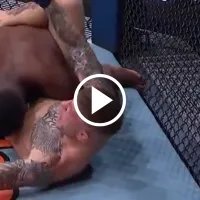 La espectacular sumisión que dejó dormido a un luchador en UFC