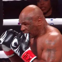 Fin del misterio: Mike Tyson reveló por qué se mordía el guante en el combate con Jake Paul