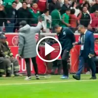 VIDEO: el asedio de la afición de México al CT de Honduras tras la goleada en Toluca