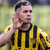 Leo Fernández pisa fuerte en Sudamérica con una distinción de Conmebol mientras define su futuro