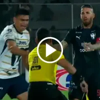 ¡Qué hizo! La insólita ROJA a Sergio Ramos en el final de Pumas – Rayados que es viral