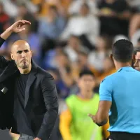 La toma que la TV no mostró del cachetazo de Guido Pizarro a Germán Lux en Tigres-Rayados