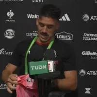 ¿No le importó? Matías Cóccaro mostró orgulloso un obsequio de Lionel Messi tras gritarle un gol en la cara