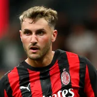 Gano siete títulos con Milan y ahora salió a defender a Santiago Giménez tras las críticas