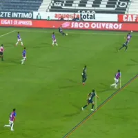 ¿Se equivocó el VAR? Polémica por el trazado de líneas en el gol anulado a Matías Succar