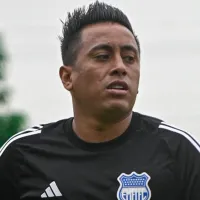 Hinchas de Emelec explotaron contra su DT por sacar a Christian Cueva ante LDU: “No lo quiero ver nunca más a Nasuti”