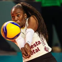 Gimnasia le arruinó la noche a Universitario y le ganó 3-0 en su presentación