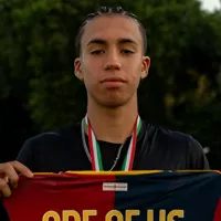 Tiene 17 años, es flamante refuerzo del Genoa y está dispuesto a jugar por Perú: “Me gustaría mucho”