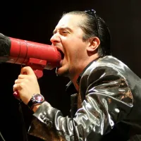 The 20 Singers with the Most Range in Music History