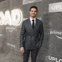 The Witcher temporada 3: ¿Quién es Robbie Amell y qué papel hace en la serie?