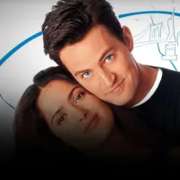 Para despedir a Chandler, de Friends: La película con Matthew Perry y Salma Hayek que debes ver