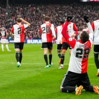 Santi Giménez acecha liderato de goleo en la Eredivisie