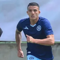 La falta de minutos de Kevin Castaño en Cruz Azul inquieta en Colombia