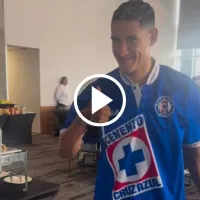 Uriel Antuna enloqueció a la afición de Cruz Azul con esta playera