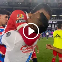 \&#039;Figurota\&#039;, así recibieron los jugadores a Mier tras darle el pase a Octavos a Cruz Azul en Leagues Cup